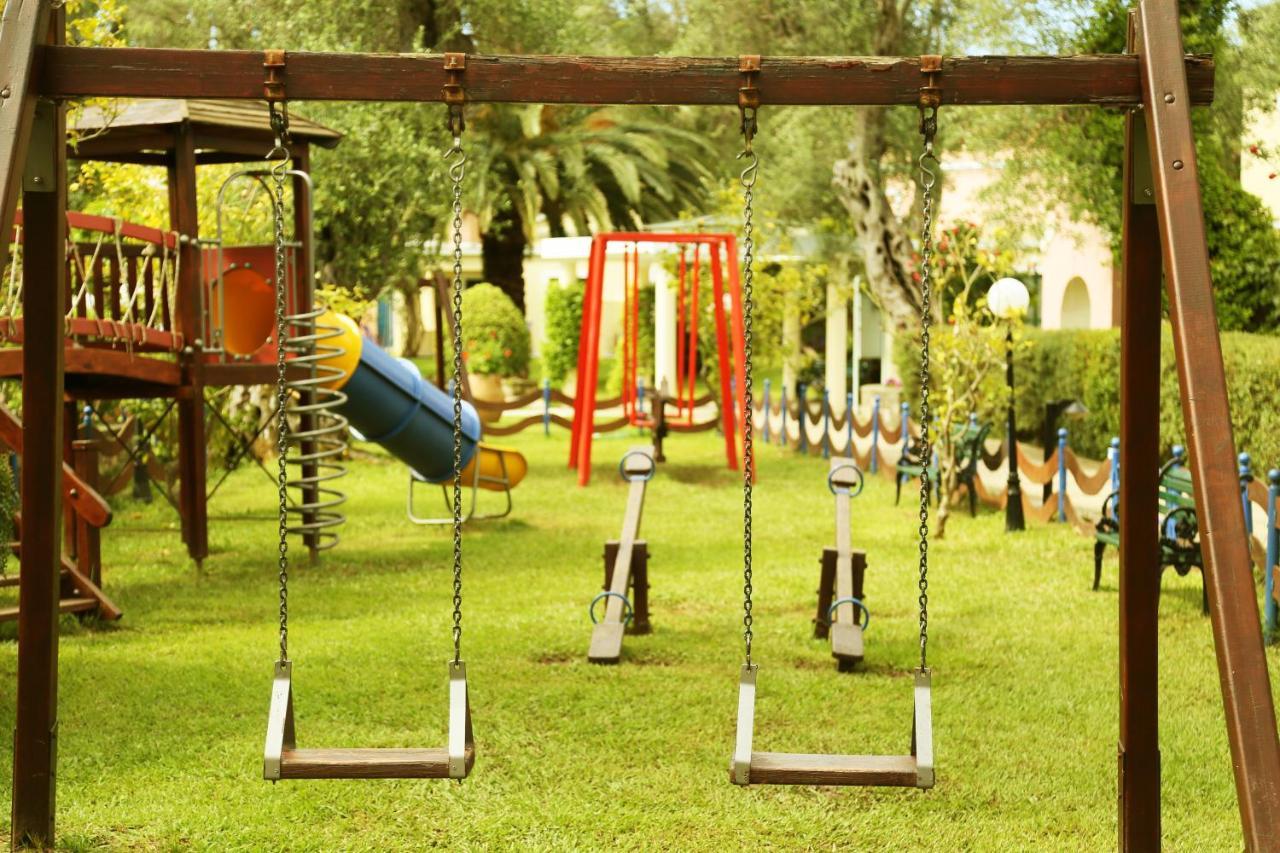 Sentido Apollo Palace Mesongí Buitenkant foto Playground in Thailand